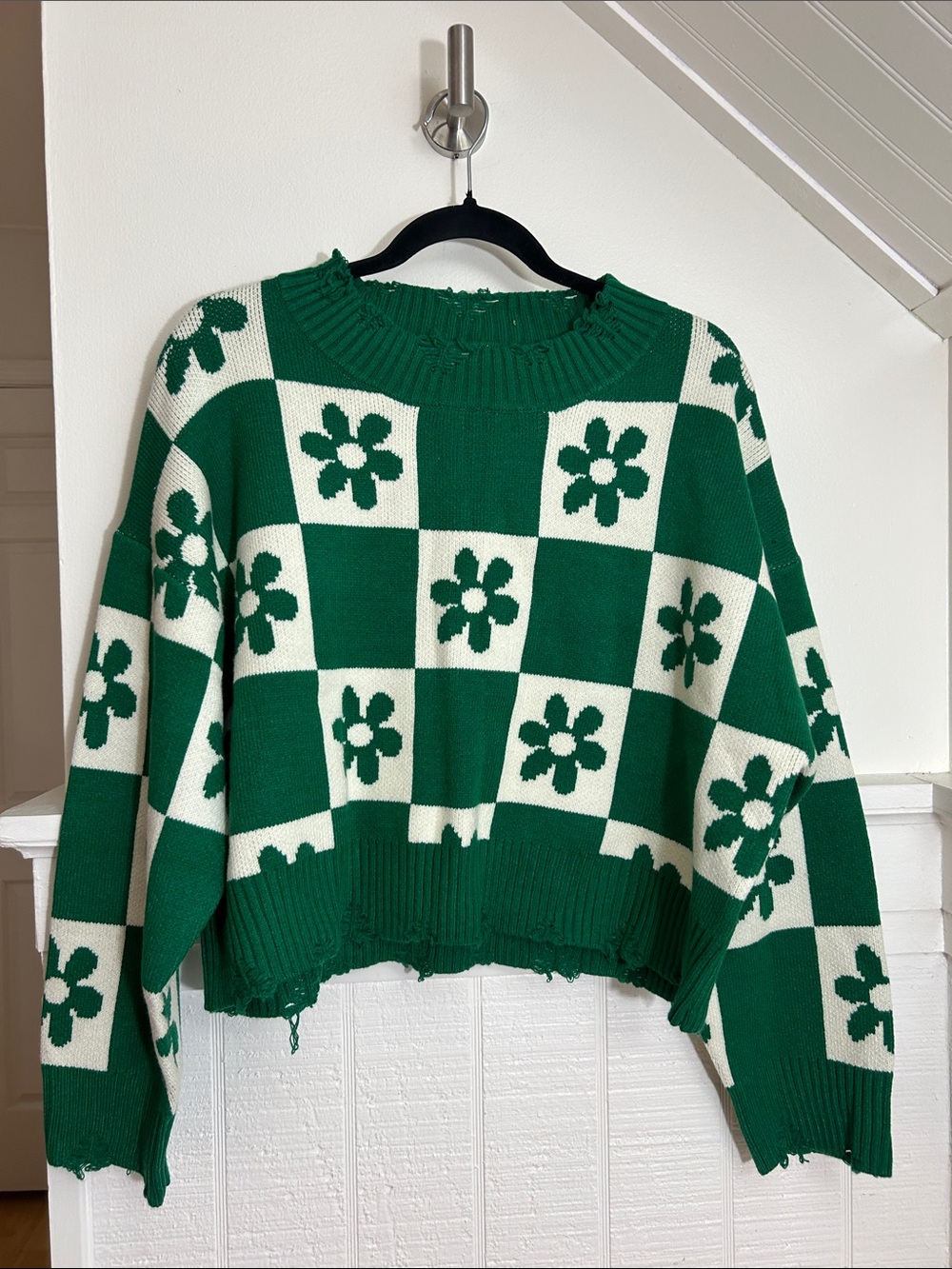 POL Frayed Hem Green & White Checkered Daisy Print Boho Sweater small oversized